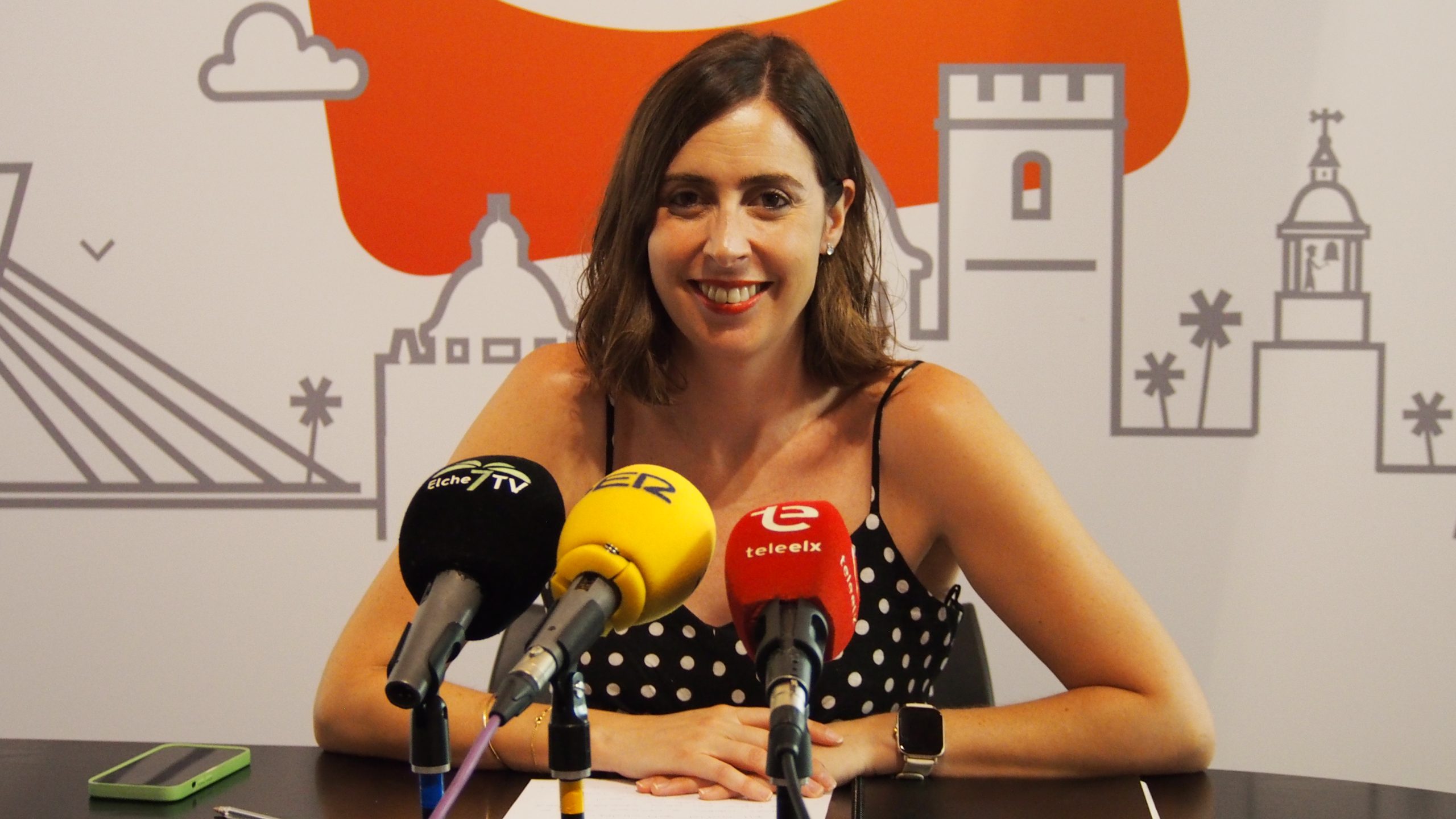 La portavoz del grupo municipal de Compromís per Elx, Esther Díez.